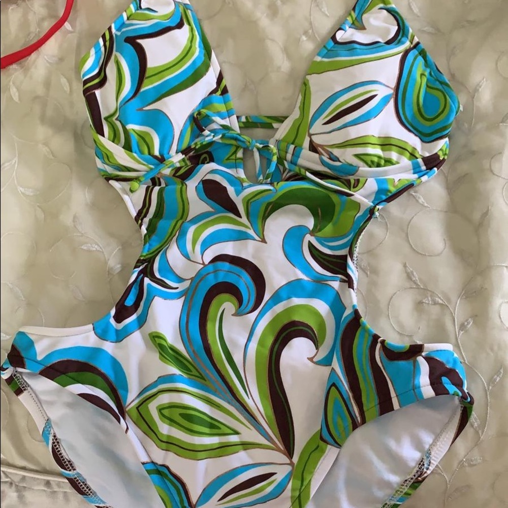 Vintage 90s monokini. Size M. Mint condition.